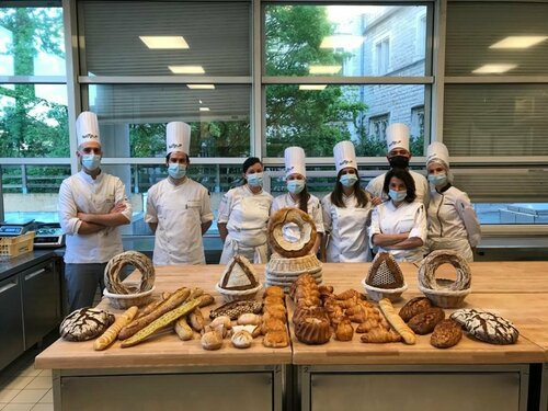 Initiation à la boulangerie pour le parcours pâtisserie et horizon - Institut Paul Bocuse